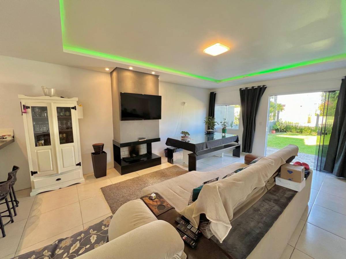 Casa 3 dormitórios para venda, Centro em Xangri-lá | Ref.: 8792